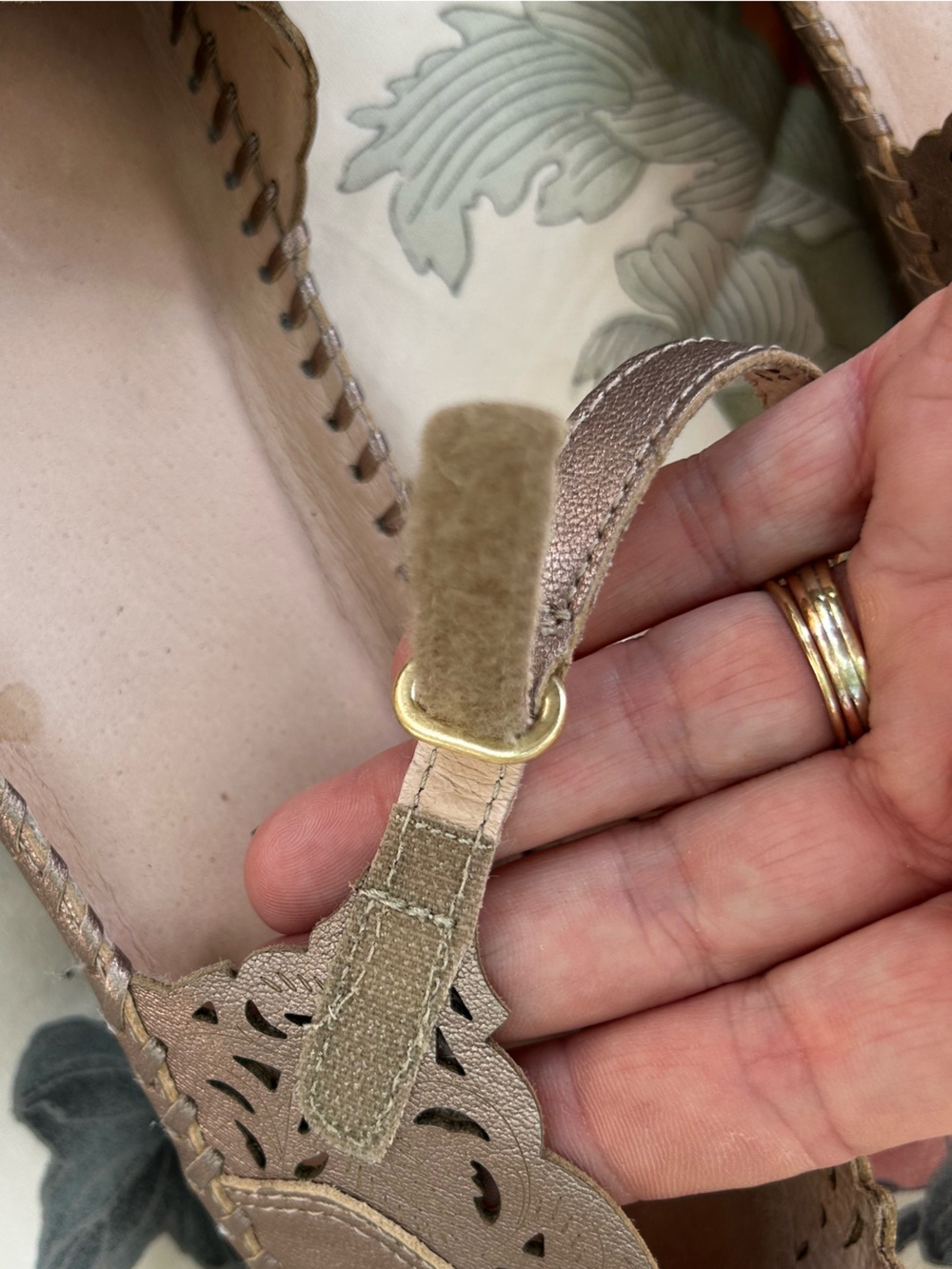 Pikolinos Light Gold Leather Low Wedge Shoe w Straps, Size 38, Size 7.5 to 8 - Picture 6 of 11